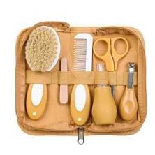 NECESER DE ASEO PARA BEBE 10 PCS MOSTAZA